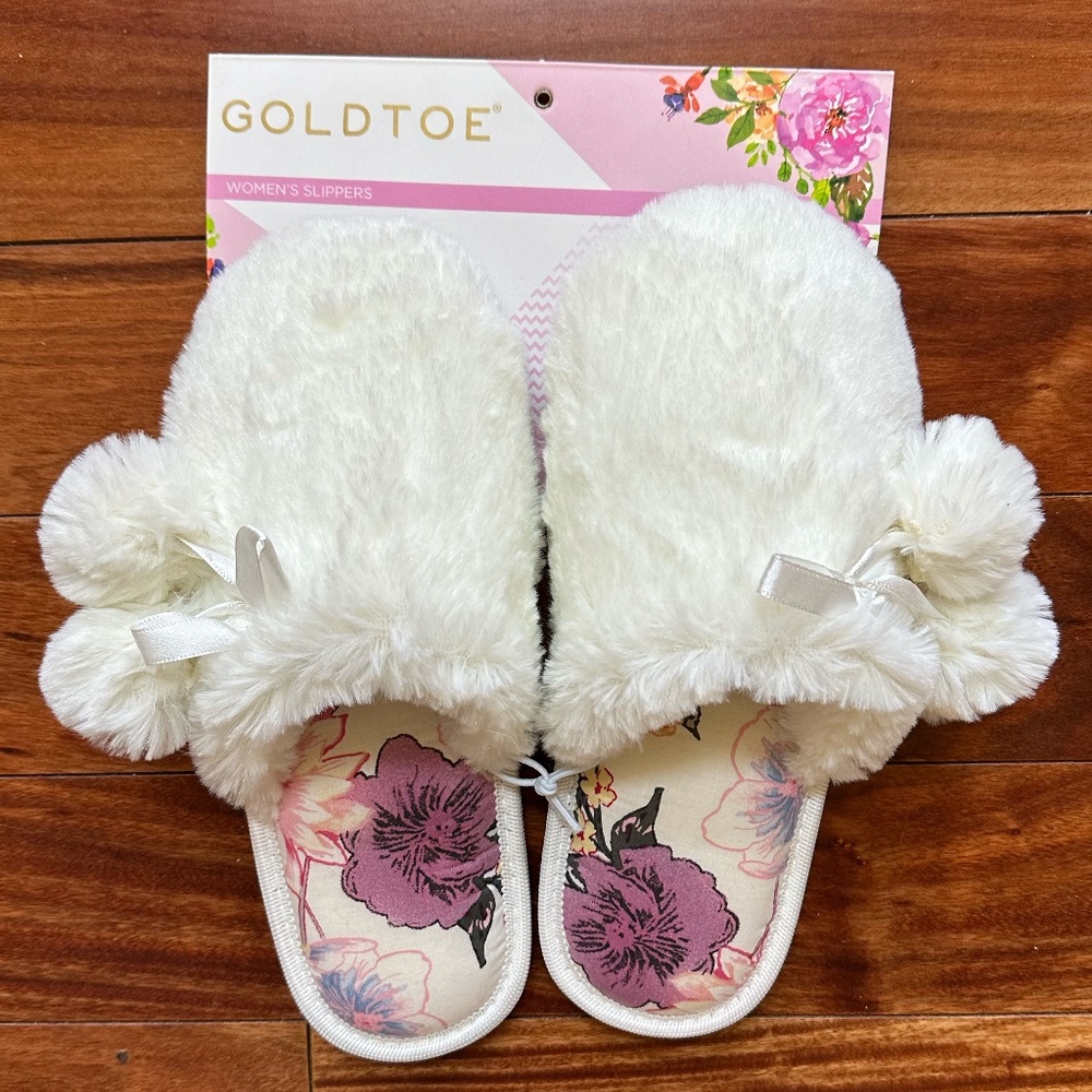 GOLD TOE POM-POM SLIPPERS WITH FLORAL INSOLE:NWT IVORY  SMALL (6/7)